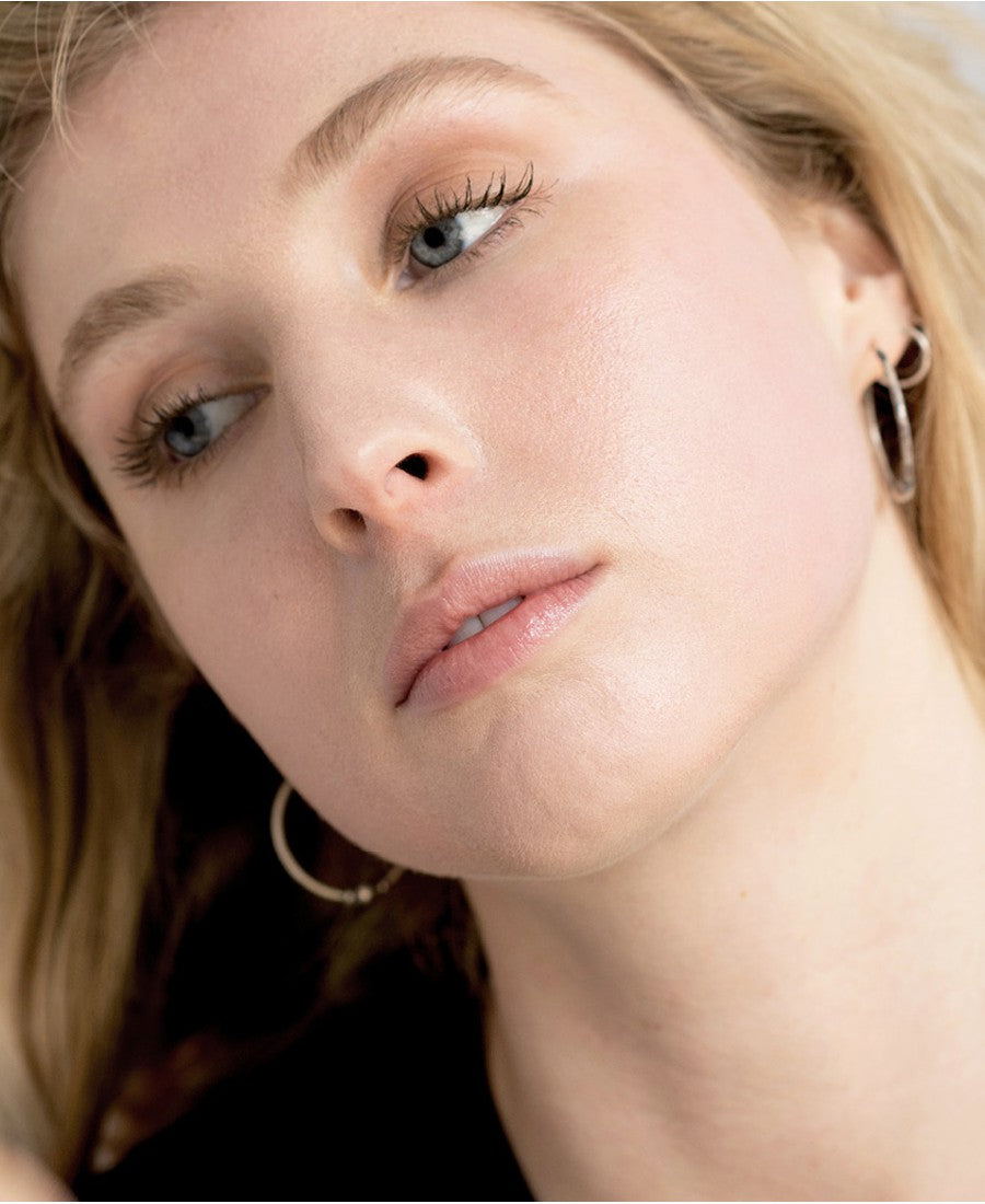 Maquillaje ligero de quinoa Ere Perez - rise